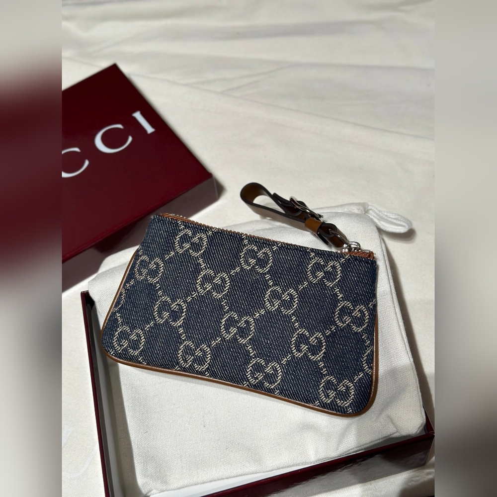 Gucci GG Emblem Key Pouch Blue and ivory GG denim